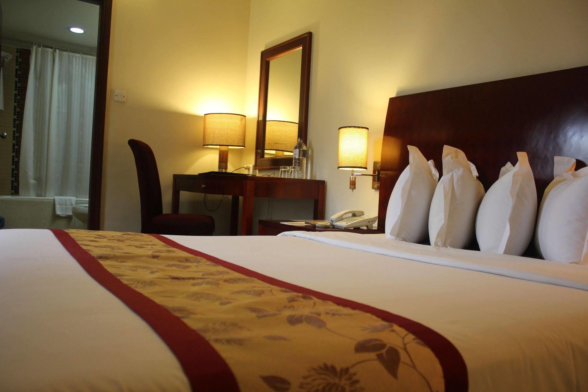Hotel Bengal Inn Dhaka Extérieur photo